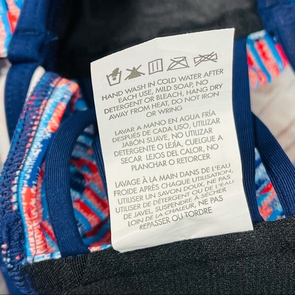 TYR Medium (8) Tankini Swimsuit Top Racerback Abstract Padded Cups Scoop Neck - Picture 7 of 8